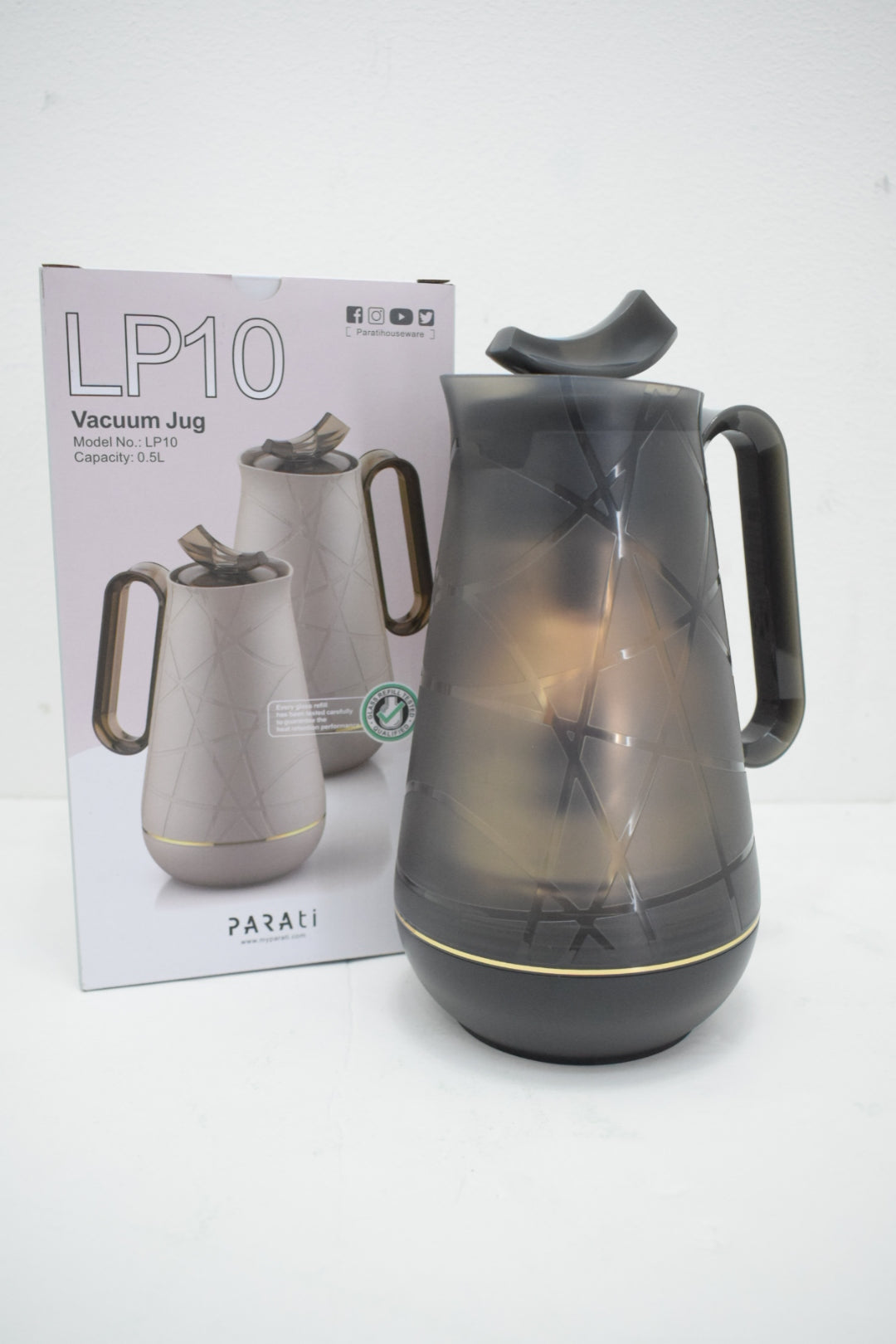 NB4958F BLACK 0.5LTR VACUUM JUG LP10
