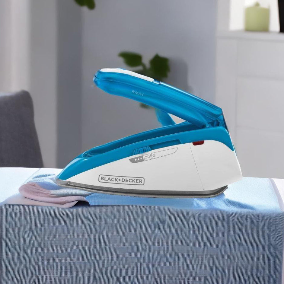 BD DUAL VOLTAGE TRAVEL IRON
