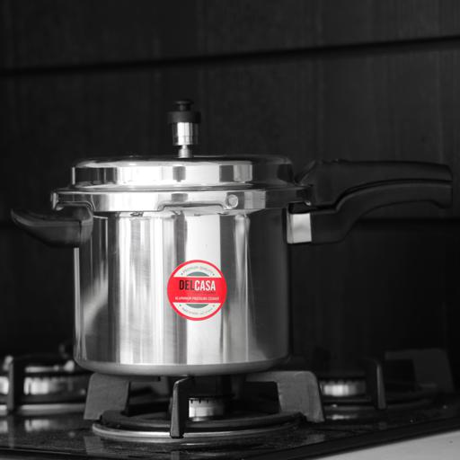 DELCASA PRESSURE COOKER 3LTR
