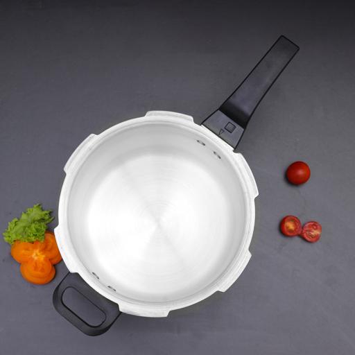 DELCASA PRESSURE COOKER 3LTR
