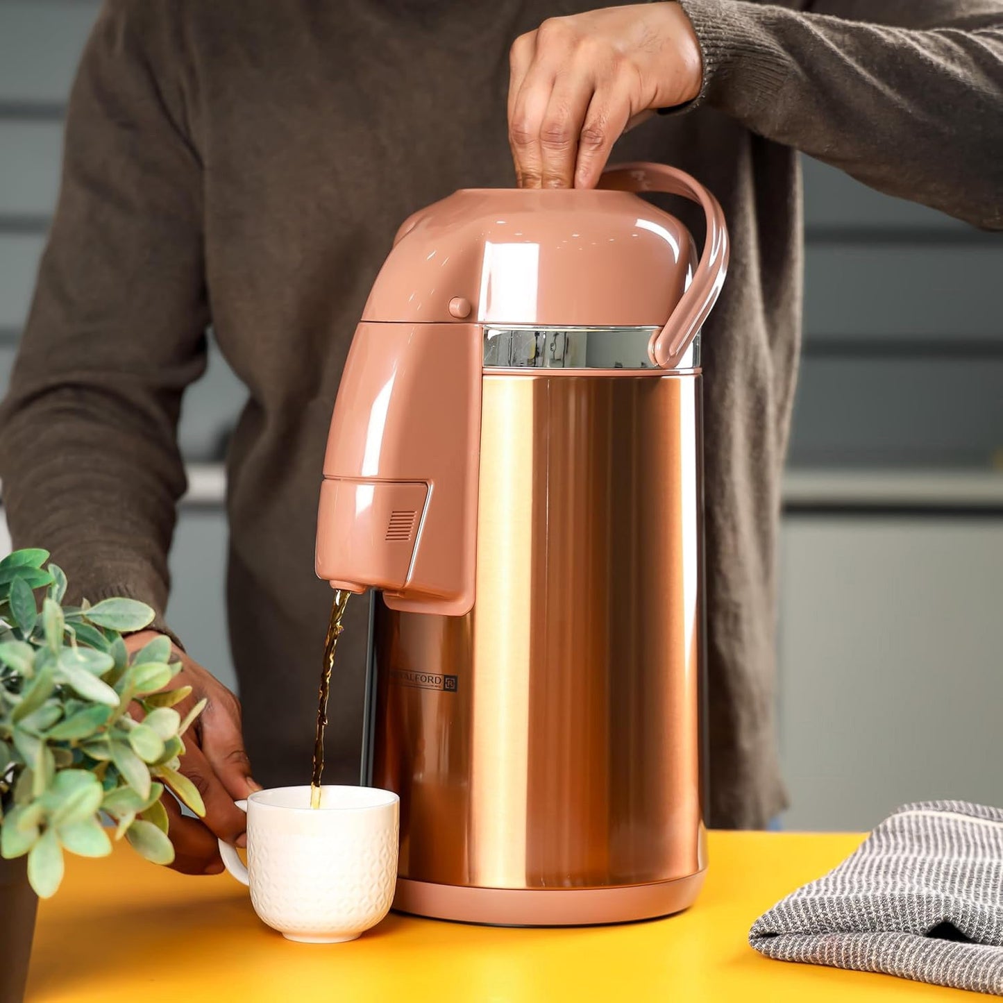 ROYALFORD THERMIC AIRPOT FLASK 3LTR