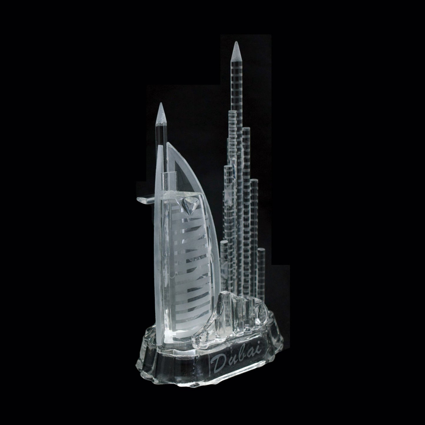 Corporate gift UAE memento Spectacular Iconic Dubai skyline 3d laser engraved Crystal Dimenssions: 15 * 9 * 5 CM