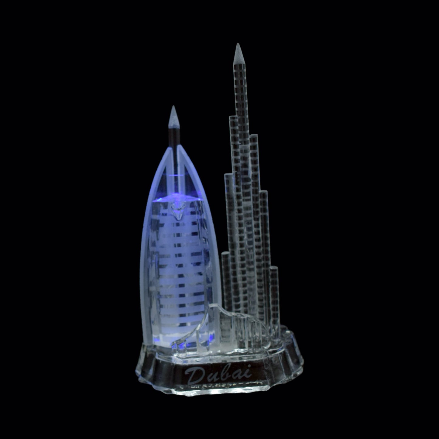 Corporate gift UAE memento Spectacular Iconic Dubai skyline 3d laser engraved Crystal Dimenssions: 15 * 9 * 5 CM