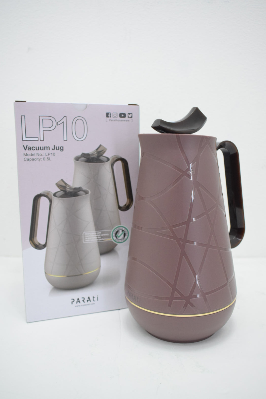 NB4958C BRIARWOOD RED 0.5LTR VACUUM JUG LP10
