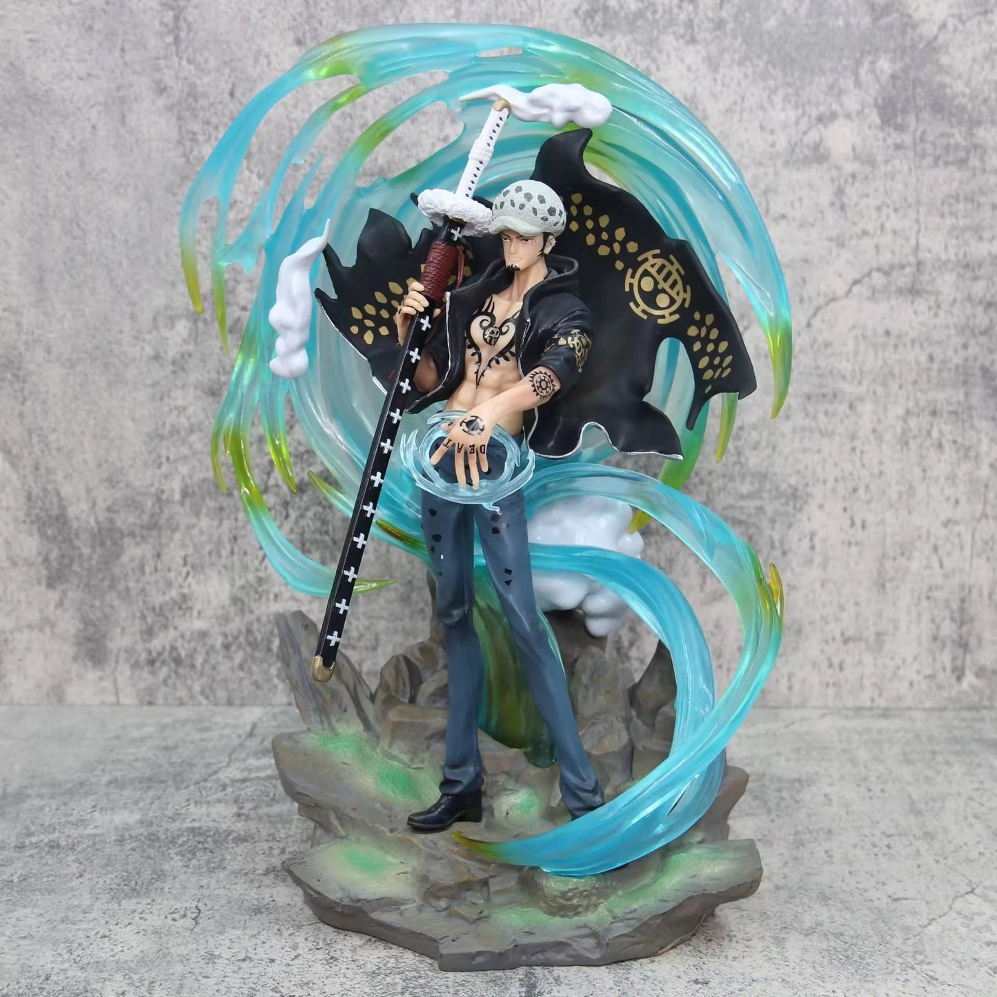 One Pieced anime PVC model toy GK Trafalgar D Water Law action figure with light