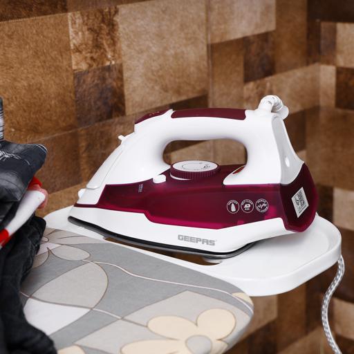 GEEPAS STEAM IRON