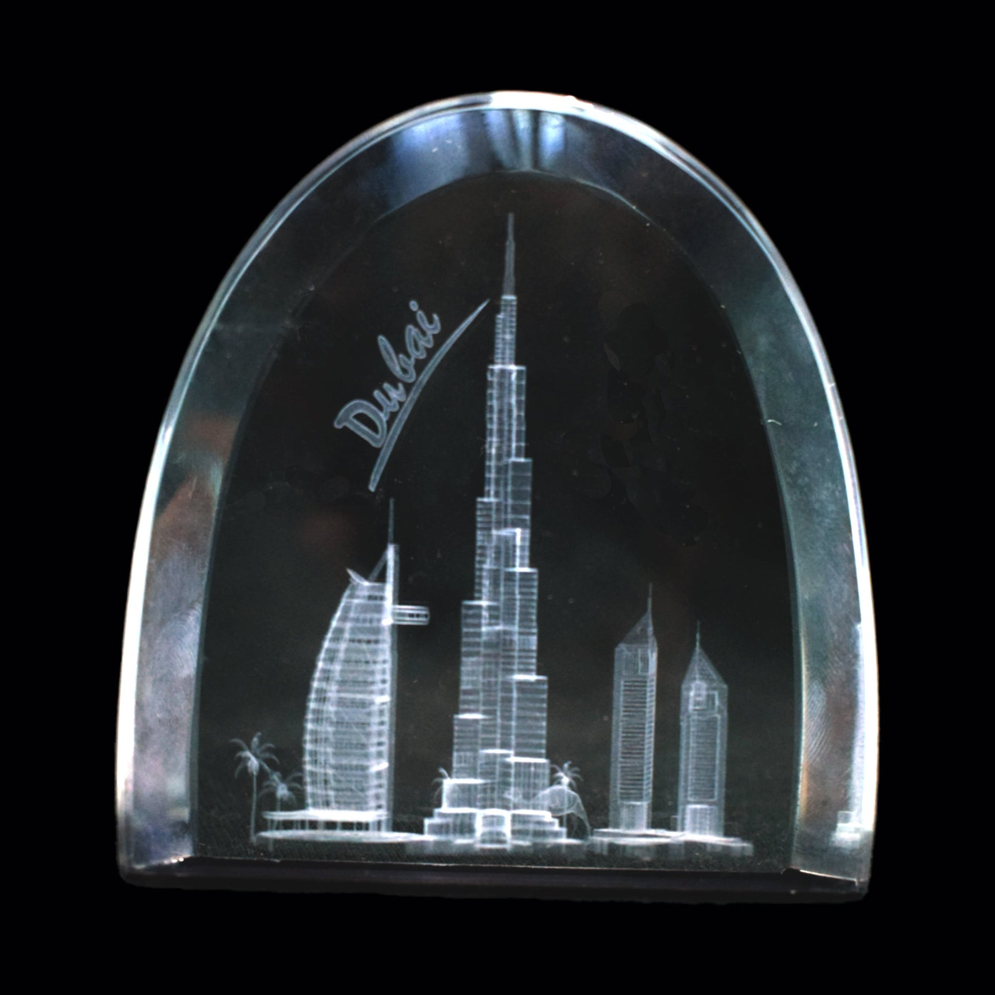 Corporate gift UAE memento Spectacular Iconic Dubai skyline 3d laser engraved Crystal Dimenssions: 9 * 8.5 CM