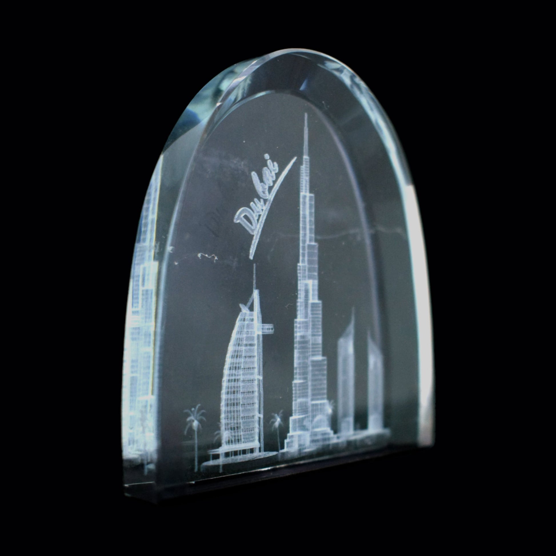 Corporate gift UAE memento Spectacular Iconic Dubai skyline 3d laser engraved Crystal Dimenssions: 9 * 8.5 CM